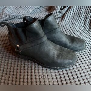 Womens Teva Ellery Chelsea Boot, Waterproof Black Size 10 NWOT